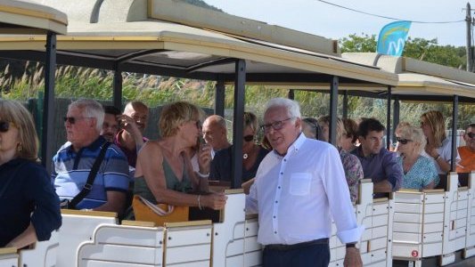 A Hyères, la route du sel se dévoile aussi en petit train !