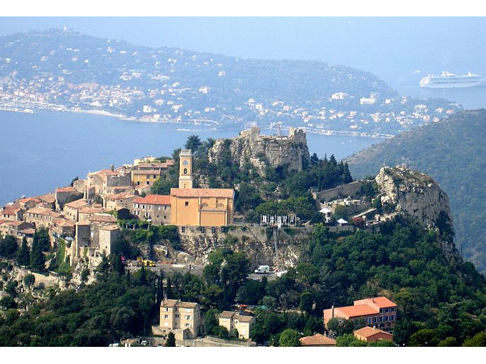 EZE : 1 200 m² de logemen