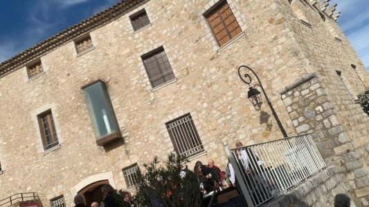 Amandine Rousguisto, de fil en aiguille