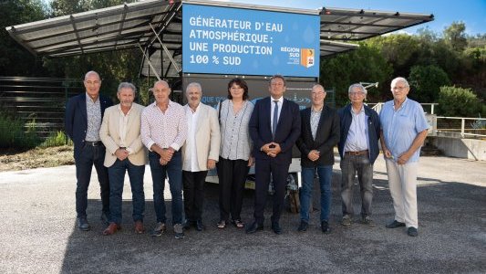 Un générateur d'eau atmosphérique mobile à Bormes-les-Mimosas