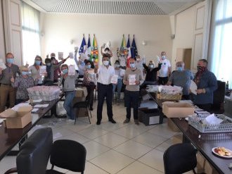 Mandelieu-la-Napoule offre des kits de redémarrage aux entreprises