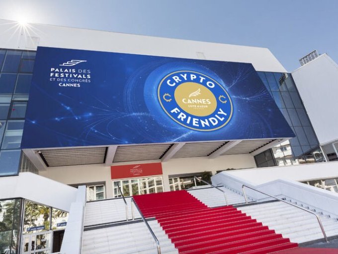 Cannes mise sur l'avenir