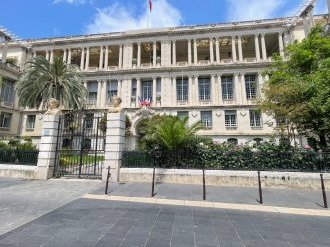 Le Grand Pré de Levens réquisitionné jusqu'au 2 août pour accueillir un groupe de Gens du Voyage
