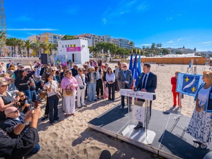 Cannes : de la plage (…)