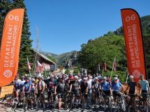 Cols connectés : près de 300 cyclistes au rendez-vous pour gravir le col de Valberg