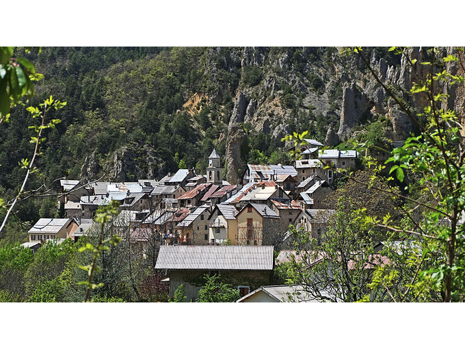 PÉONE : 88 433 € HT (…)