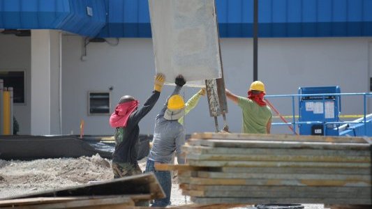 Commande publique : une ordonnance pour faciliter l'accès des entreprises touchées par le COVID-19 aux marchés publics