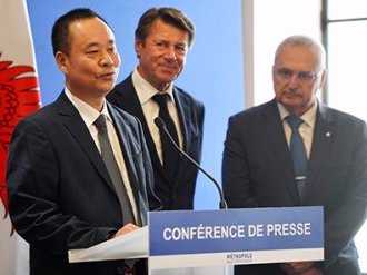 Aéroport : quand la Chine s'éveille au tourisme et aux affaires sur la Côte