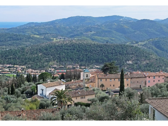 LE TIGNET : 330 000 € (…)