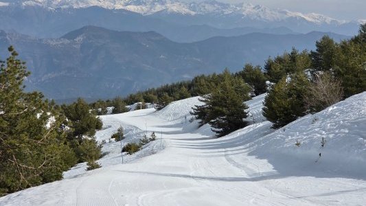 Gréolières se place comme « terrain d'apprentissage de la montagne » 