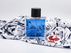 La signature olfactive de l'Équipe de France de Football, Eau Bleue, conçue et distribuée par la nouvelle start-up azuréenne Okaia !