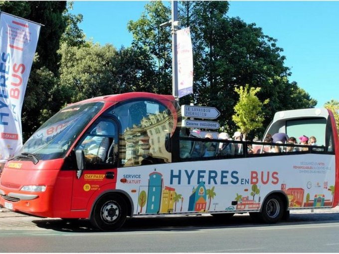 A Hyères, le bus touristi