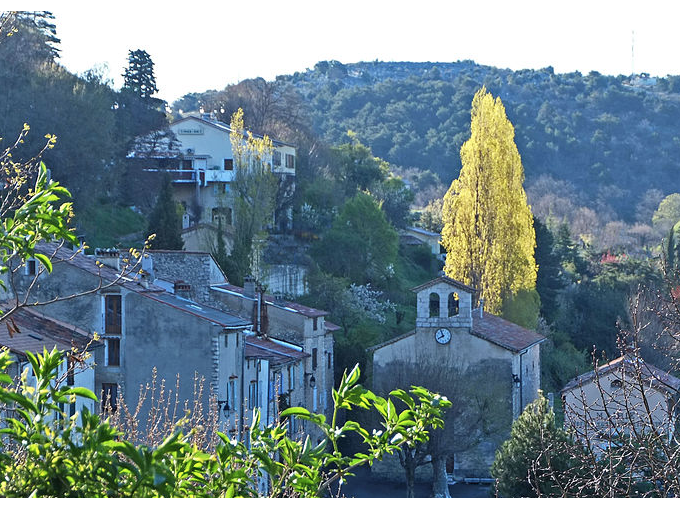 ESCRAGNOLLES : 252 000 €