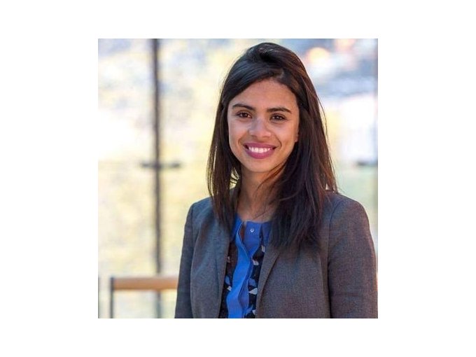Mme Jehane BENSEDIRA, (…)