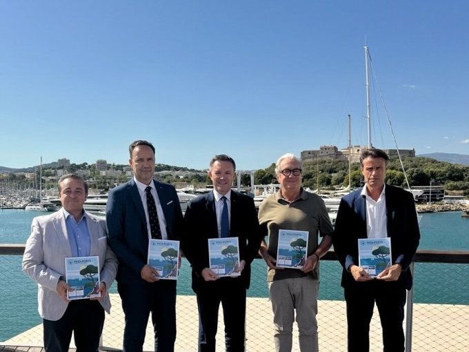 Pass-Ports Riviera : (…)