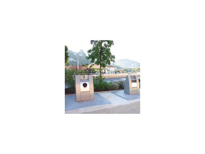 Première : la Mairie (…)