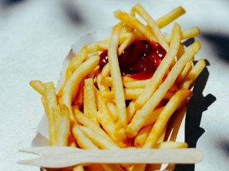Mac Do réduit ses portions de frites au Japon