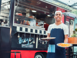 La commune de Roquefort-les-Pins lance un appel à candidatures pour installer un camion pizza