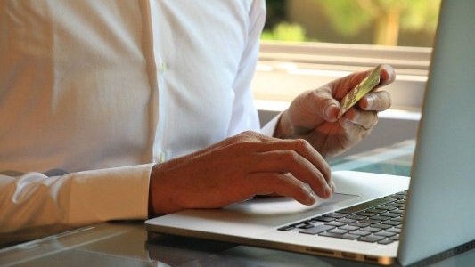 Confinement : +247% de chiffre d'affaires sur les sites de vente en ligne WiziShop