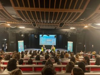 Coup de cœur des collégiens maralpins : Nancy Guilbert remporte le prix littéraire Paul Langevin 2025