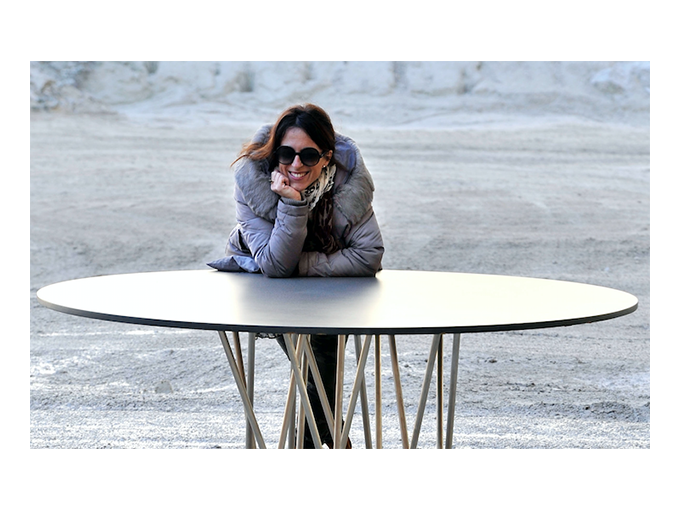 Nadine Solomas poursuit