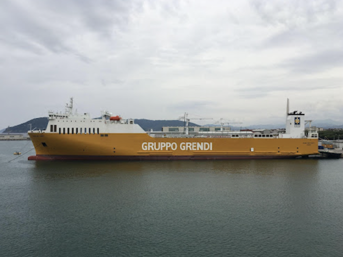 Corsica Ferries investit