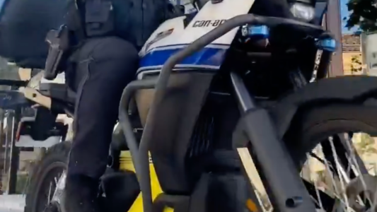 Mougins équipe sa police municipale de motos 100 % électriques, une première dans les Alpes-Maritimes