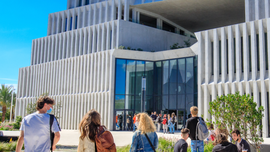 Ville de Cannes : Toujours plus de formations