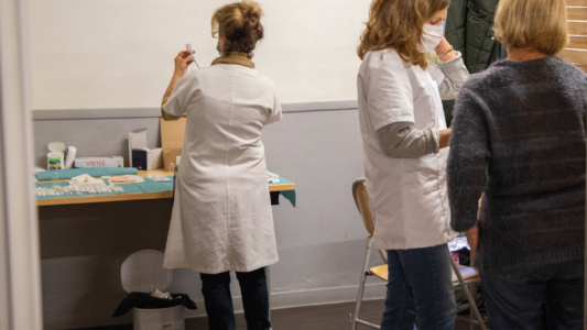 A Sanary-sur-Mer, un centre de vaccination éphémère