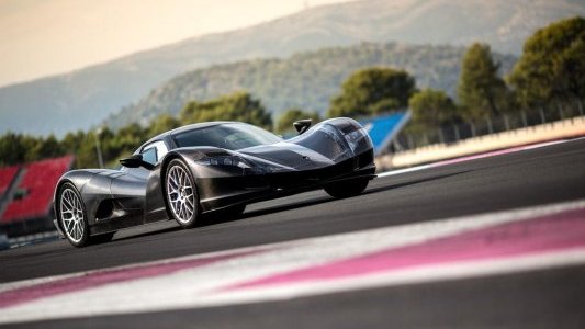 La voiture électrique la plus rapide du monde en essais sur le Circuit Paul Ricard