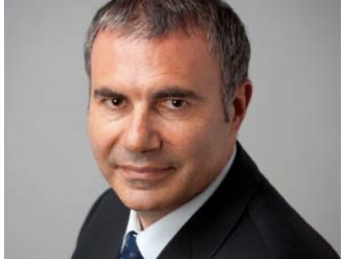 Pierre Pelouzet renouvelé