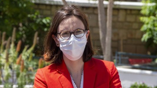 Amélie de Montchalin salue la relocalisation d'IPSEN en France