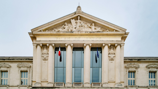 Escroqueries à MaPrimeRénov' : trois personnes déférées à Nice pour plus de 3 millions d'euros détournés