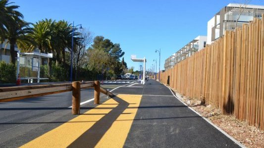 A Hyères, un superbe aménagement à l'entrée des Salins