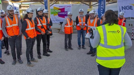 Orienter les jeunes vers les travaux publics et le BTP