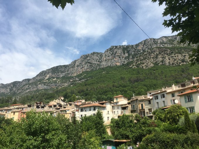 Vallée de l'Estéron : (…)