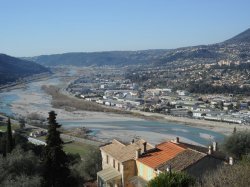 Industrie : peu visible dans le 06, elle pèse pourtant de tout son poids...