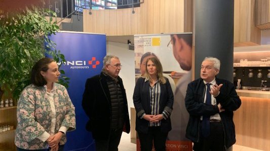  La Fondation VINCI pour la Cité remet un chèque de 12 000€ « Amitiés Cité à Toulon »