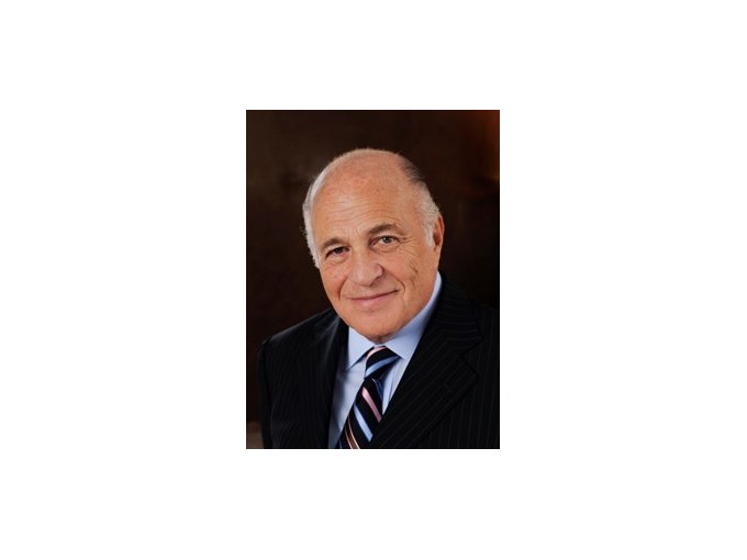 DOUG MORRIS, CEO de (…)