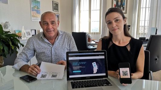 A Bormes-les-Mimosas, la solution d'Alyzée face au Covid-19