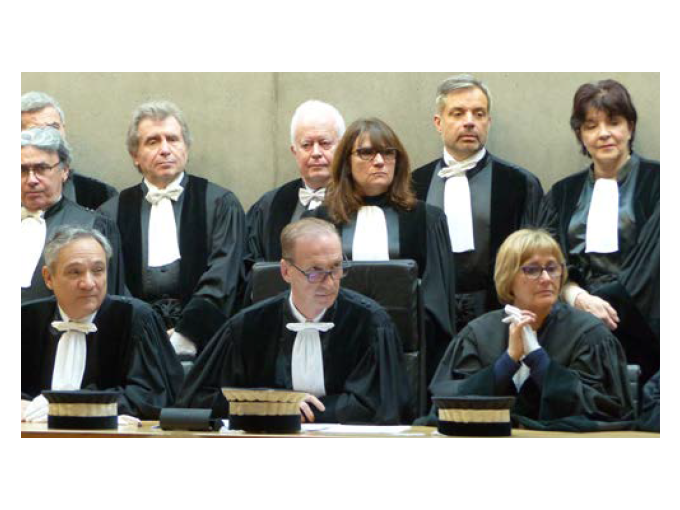 Tribunal de Commerce (…)