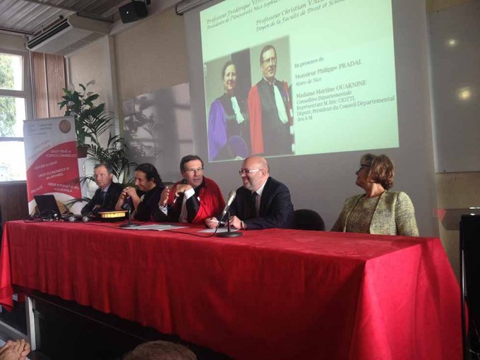 Faculté de Droit et (…)