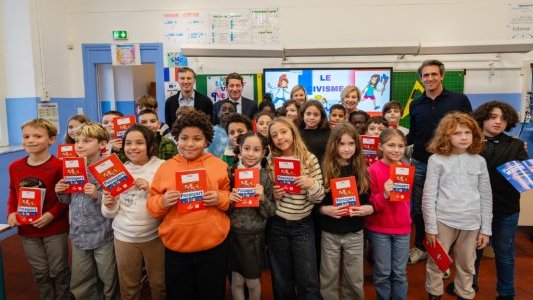 À Cannes, un nouvel outil pédagogique pour aborder les valeurs républicaines à l'école