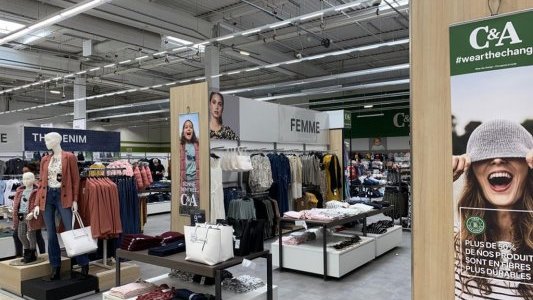 A Hyères, un shop-in-shop textile au cœur d'un hypermarché