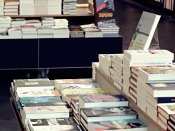 L'Etat renouvelle son soutien à la filière du livre