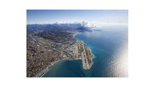Saison Hiver 2015-2016 de l'Aéroport Nice Côte d'Azur : 200 000 sièges supplémentaires dont New York sans interruption pour dynamiser le tourisme d'hiver sur la Riviera
