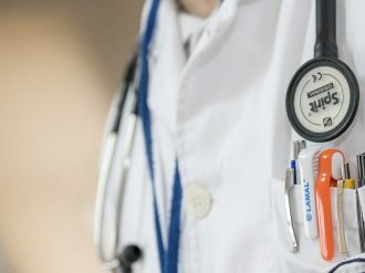 Indemnisation des arrêts maladie au 1er janvier 2021 et prérogatives temporaires du médecin du travail