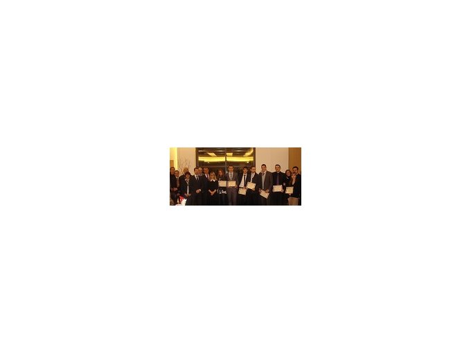 Remise des diplômes (…)