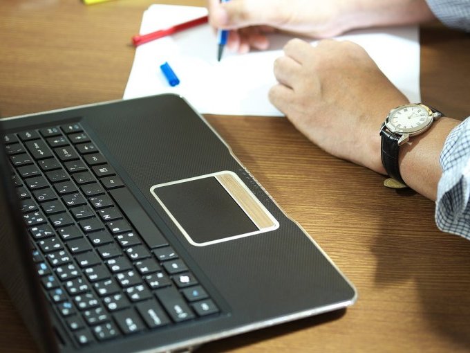 Les journaux et sites (…)