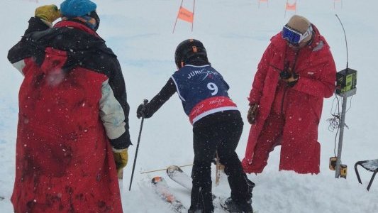 À Serre-Chevalier, le Barreau de Nice performe à la JURIS'CUP SKI dans des conditions extrêmes
